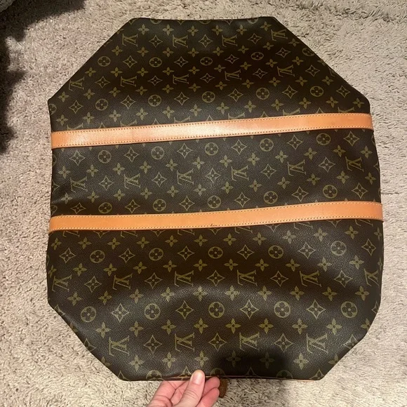 Louis Vuitton Monogram Brown Duffel Bag with Tan Accents - Picture 6 of 12